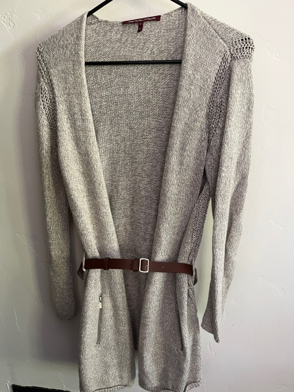 Comptoir Des Cotonniers Light Gray Open-Front Knit Cardigan with Brown Belt
